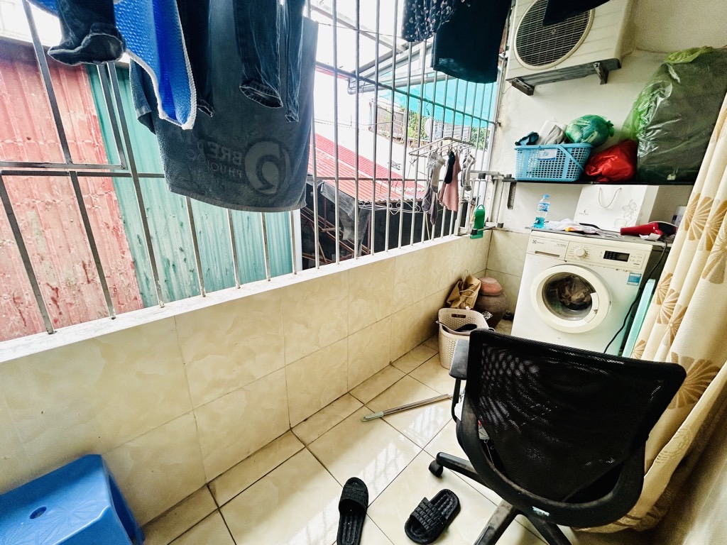 Bán nhà Lĩnh Nam - diện tích 31m2 2 tầng - Nhà chưa sổ - giá 2,69 tỷ