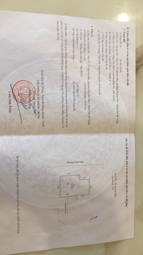 Bán nhà Quỳnh Mai - diện tích 80m2 3 tầng - Ô tô nhỏ vào nhà - giá 16 tỷ