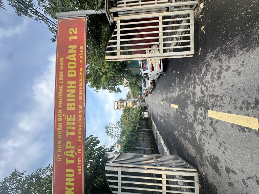 Bán nhà NGUYỄN KHOÁI - diện tích 54m2 1 tầng - Ô TÔ - VỈA HÈ - LÔ GÓC - giá 8,5 tỷ