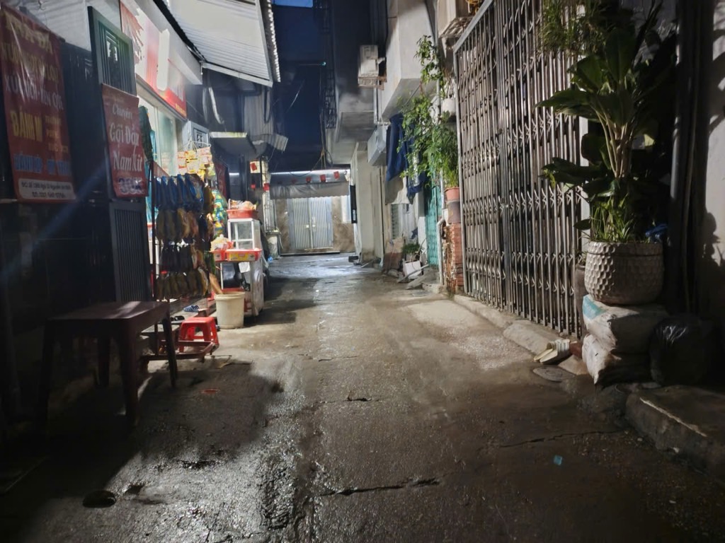 Bán nhà Nguyễn An Ninh - diện tích 16m2 3 tầng - vị trí siêu đẹp gần mặt phố - giá 2,75 tỷ