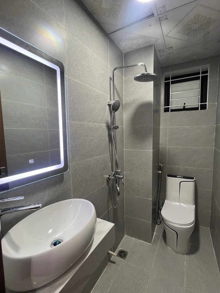 Bán nhà Bắc Linh đàm - diện tích 81.1m2 1 tầng - Căn hộ chung cư thiết kế 3 ngủ - giá 5,9 tỷ