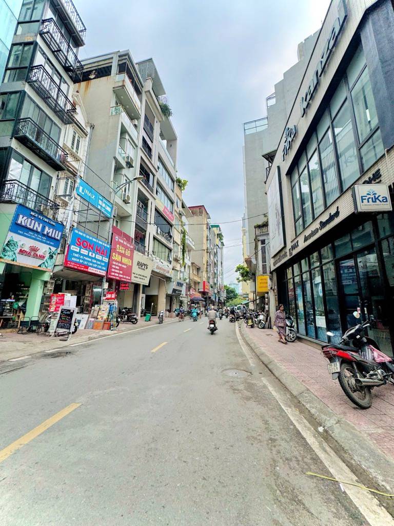 Bán nhà An Trạch - diện tích 82.5m2 2 tầng - Ô tô vào tận cổng - giá 17,8 tỷ