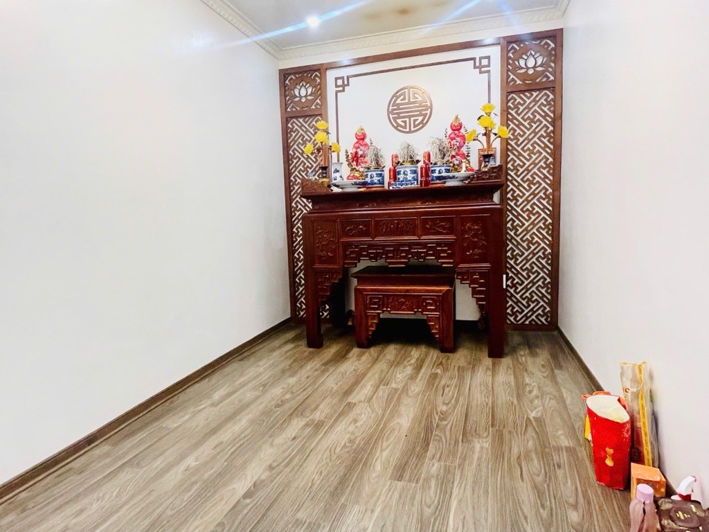 Bán nhà Văn Chương - diện tích 37,3m2 5 tầng - Ngõ Rộng Ba Gác Đỗ Cửa - giá 13,98 tỷ