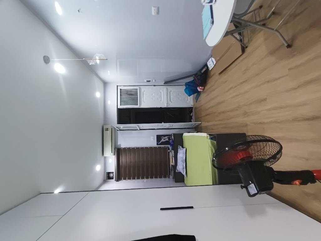 Bán nhà Chiến Thắng - diện tích 45m2 1 tầng - Nhà tập thể tầng 1 - giá 2,75 tỷ