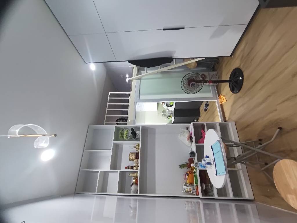 Bán nhà Chiến Thắng - diện tích 45m2 1 tầng - Nhà tập thể tầng 1 - giá 2,75 tỷ