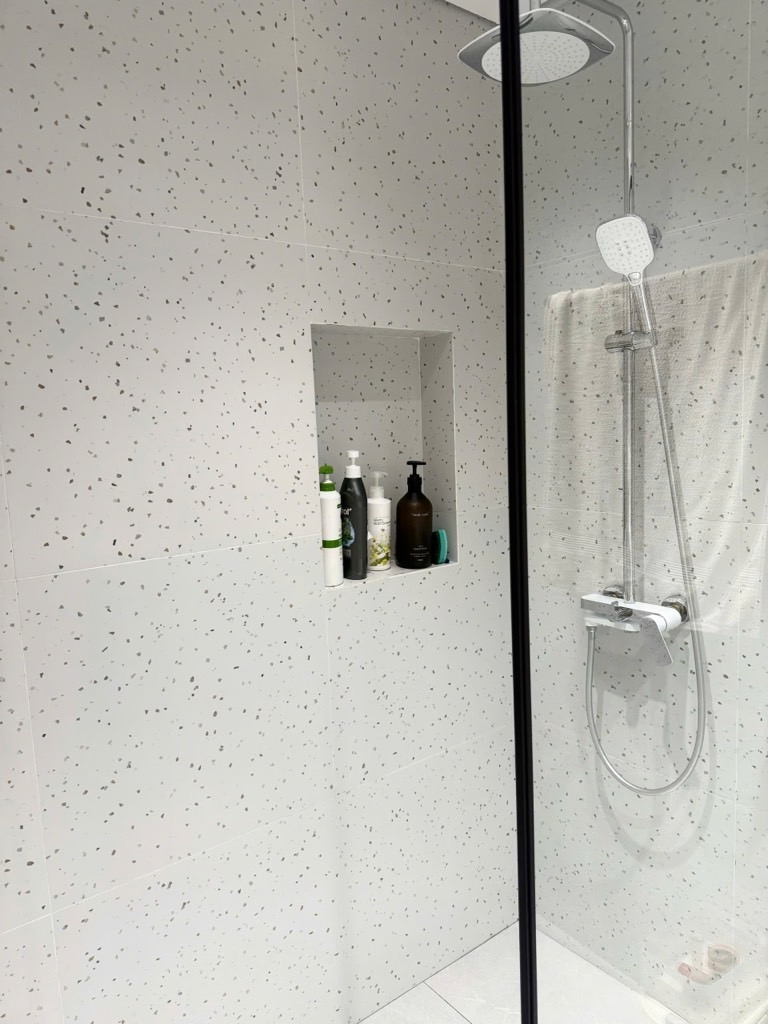 Bán nhà Minh Khai - diện tích 60.5m2 5 tầng - Ô TÔ TRÁNH - giá 16,2 tỷ