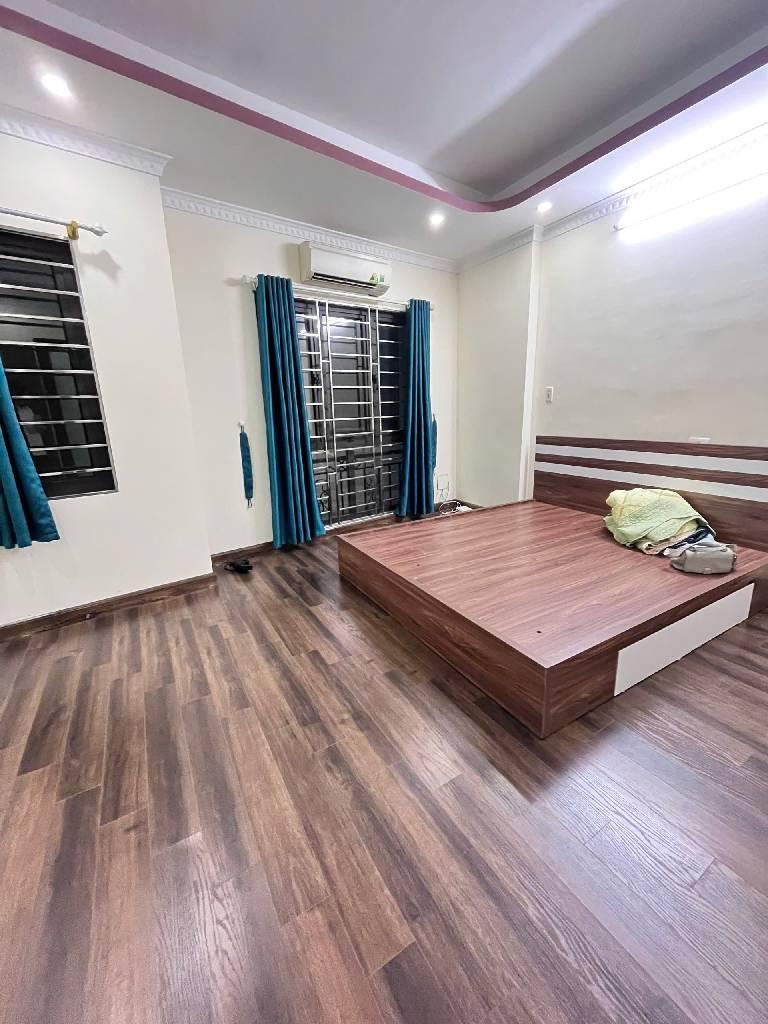 Bán nhà Hoàng Mai - diện tích 31m2 5 tầng - LÔ GÓC - NHÀ MỚI - giá 7,5 tỷ