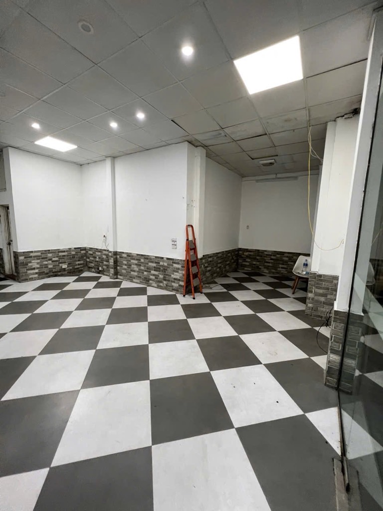 Bán nhà Thanh Xuân Bắc - diện tích 48m2 2 tầng - ô tô trước nhà - giá 5,9 tỷ