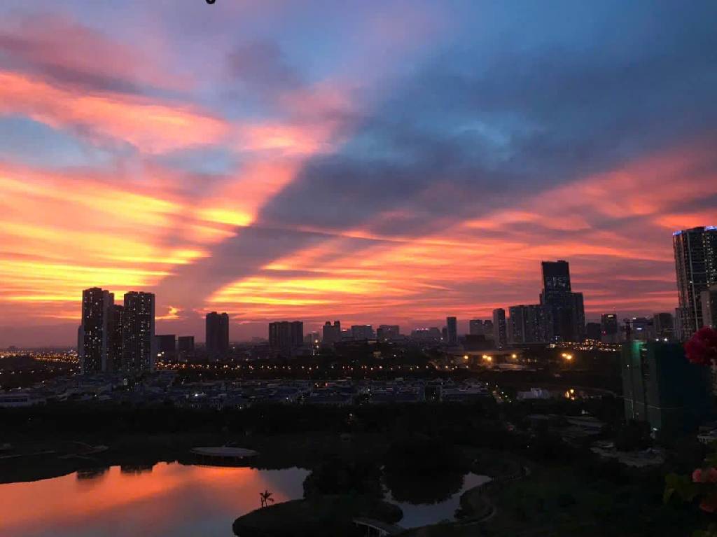 Bán nhà Tố Hữu - diện tích 105m2 17 tầng - Chung cư cao cấp - giá 9,5 tỷ