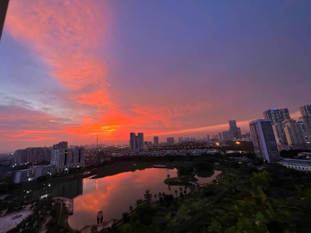 Bán nhà Tố Hữu - diện tích 105m2 17 tầng - Chung cư cao cấp - giá 9,5 tỷ