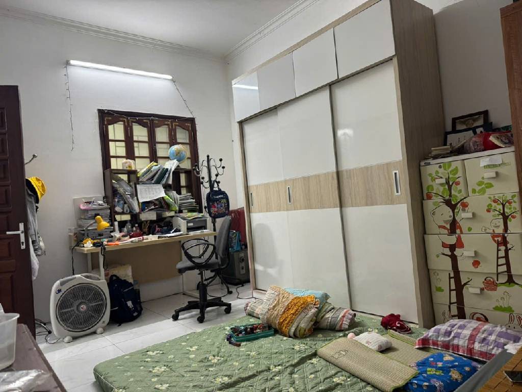 Bán nhà Nguyễn Trãi - diện tích 75m2 2 tầng - Ô tô đỗ chân cầu thang - giá 6,3 tỷ