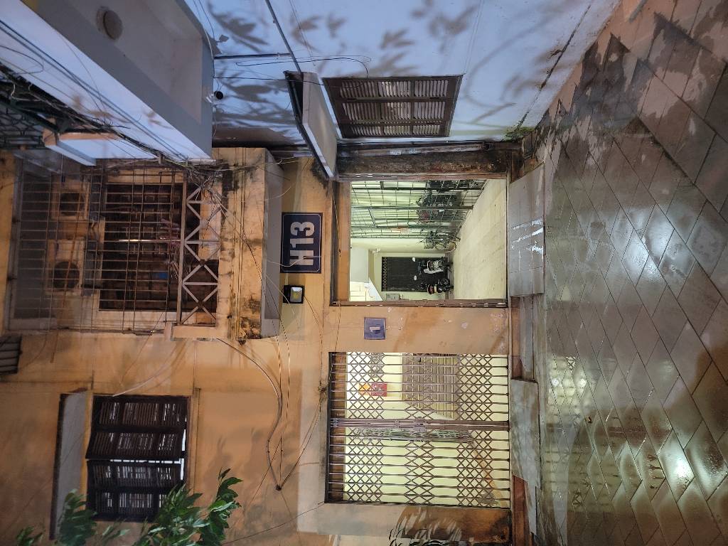 Bán nhà Nguyễn Trãi - diện tích 75m2 2 tầng - Ô tô đỗ chân cầu thang - giá 6,3 tỷ