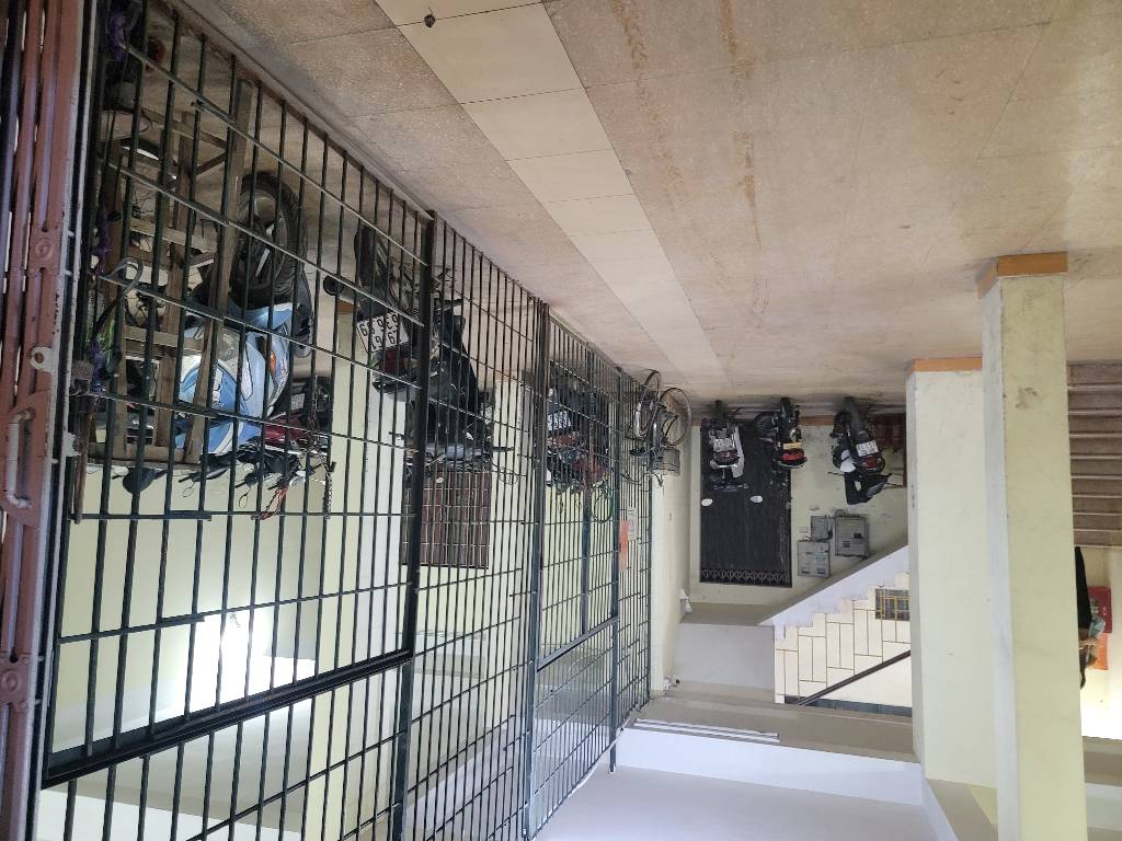 Bán nhà Nguyễn Trãi - diện tích 75m2 2 tầng - Ô tô đỗ chân cầu thang - giá 6,3 tỷ