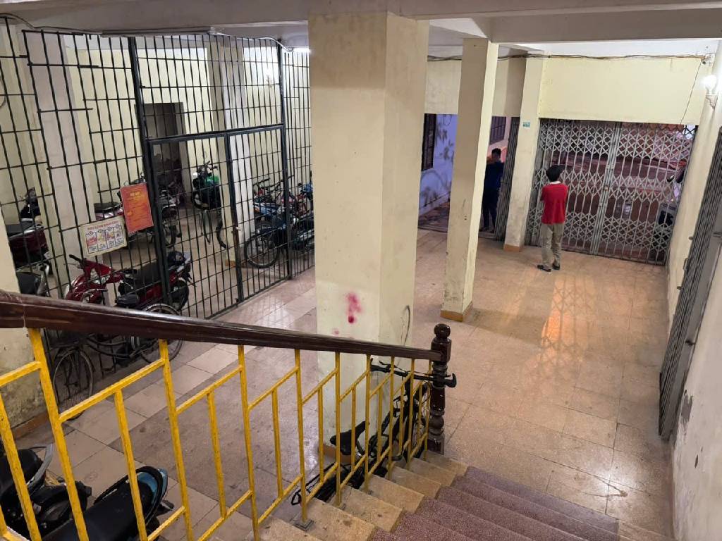 Bán nhà Nguyễn Trãi - diện tích 75m2 3 tầng - Ô Tô tránh đỗ chân cầu Thang - giá 6,3 tỷ