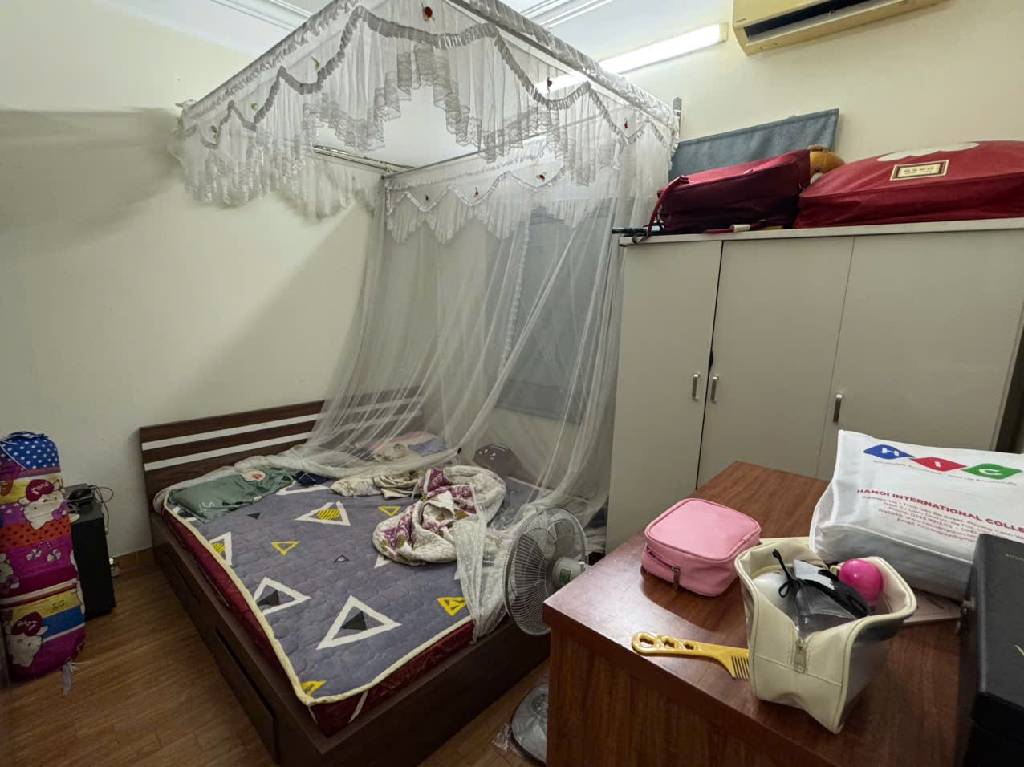 Bán nhà Nguyễn Trãi - diện tích 75m2 3 tầng - Ô Tô tránh đỗ chân cầu Thang - giá 6,3 tỷ