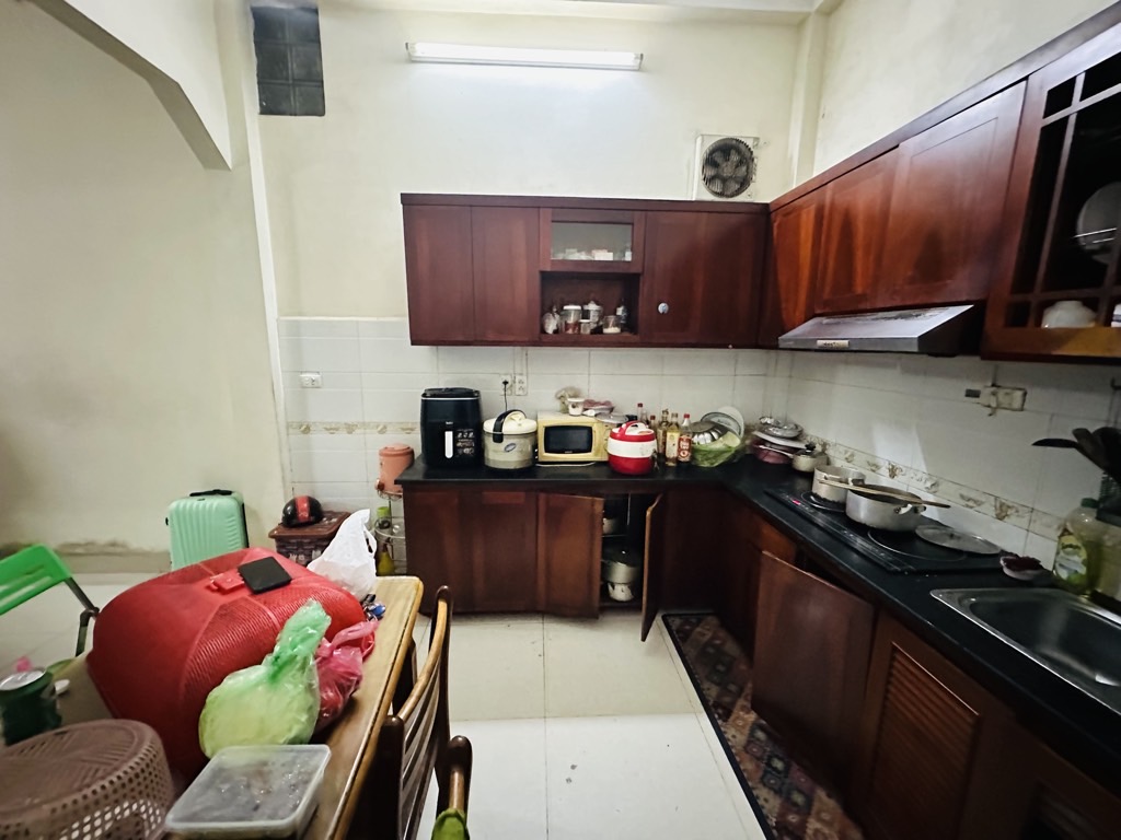 Bán nhà Chùa Bộc - diện tích 41m2 5 tầng - NGÕ NÔNG THẲNG - giá 13,8 tỷ