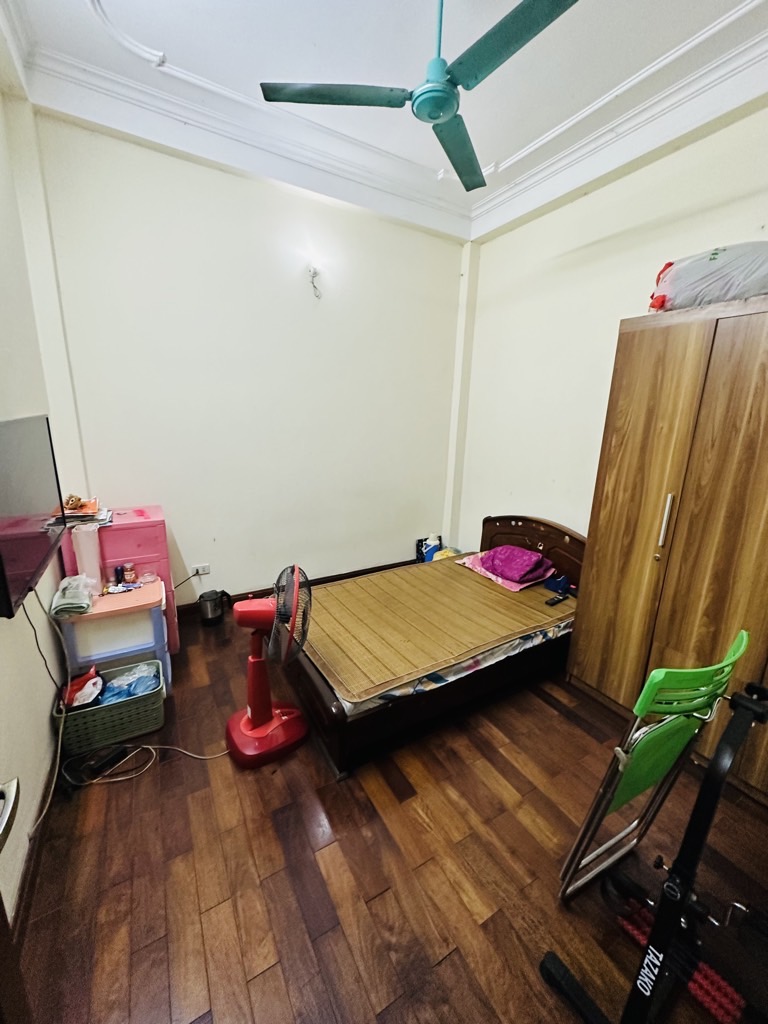 Bán nhà Chùa Bộc - diện tích 41m2 5 tầng - NGÕ NÔNG THẲNG - giá 13,8 tỷ