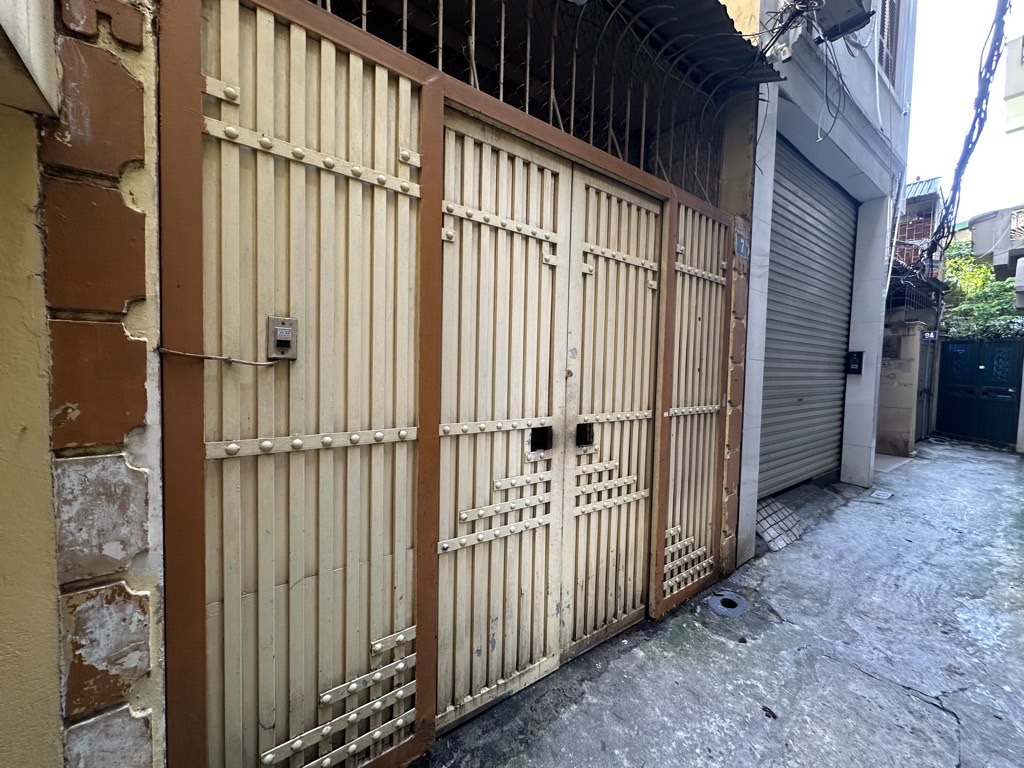 Bán nhà Chùa Bộc - diện tích 41m2 5 tầng - NGÕ NÔNG THẲNG - giá 13,8 tỷ