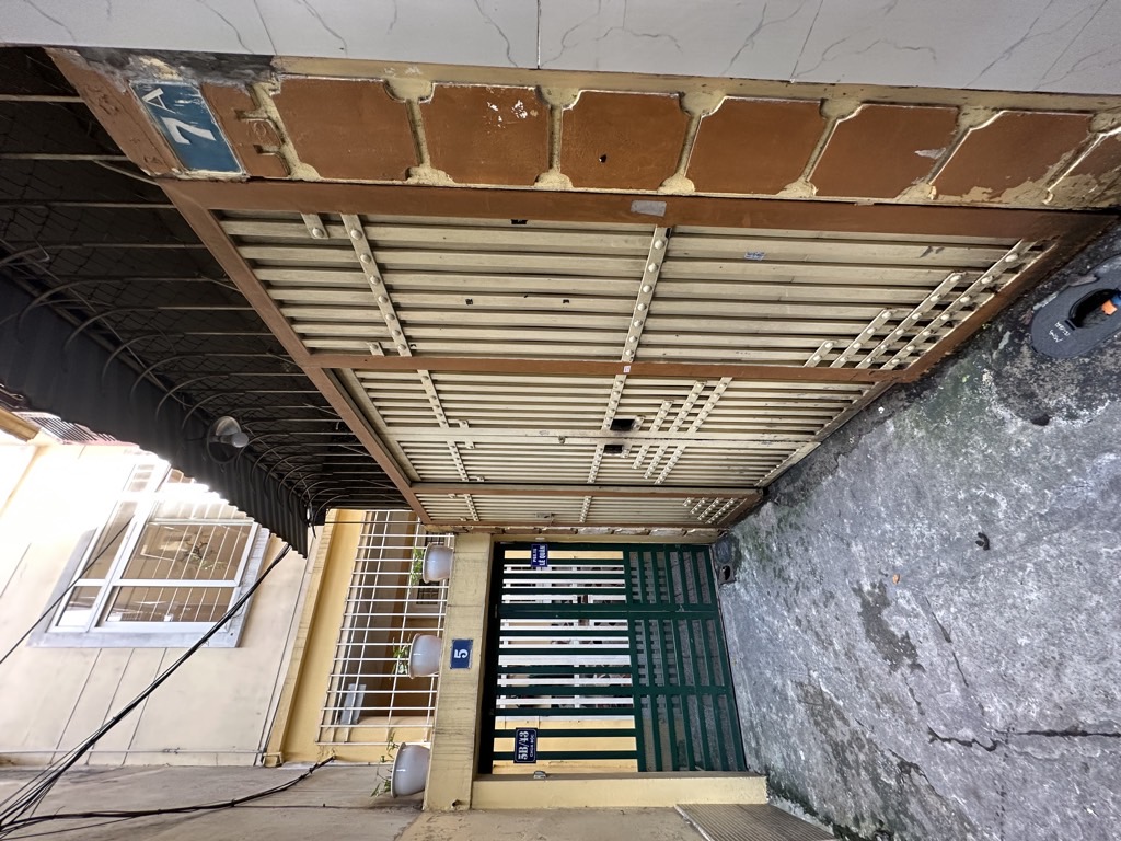 Bán nhà Chùa Bộc - diện tích 41m2 5 tầng - NGÕ NÔNG THẲNG - giá 13,8 tỷ