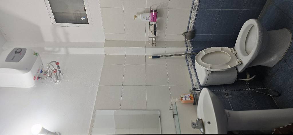 Bán nhà Trương Định - diện tích 60.7m2 4 tầng - Nhà khung cột chắc chắn, cho thuê 25tr/tháng - giá 9,7 tỷ