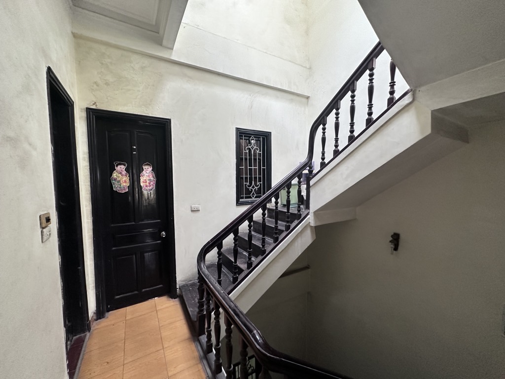 Bán nhà Đê Trần Khát Chân - diện tích 72m2 4 tầng - Ô TÔ TRÁNH - giá 16,5 tỷ