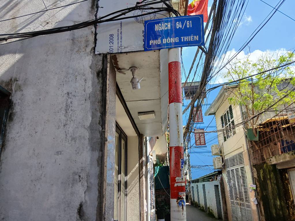 Bán nhà Đông Thiên - diện tích 16,2m2 5 tầng - Nhà 5 tầng khung cột chắc chắn - giá 3,2 tỷ