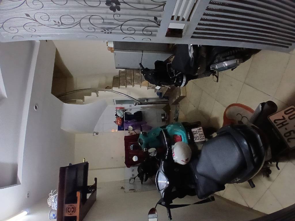 Bán nhà Đông Thiên - diện tích 16,2m2 5 tầng - Nhà 5 tầng khung cột chắc chắn - giá 3,2 tỷ