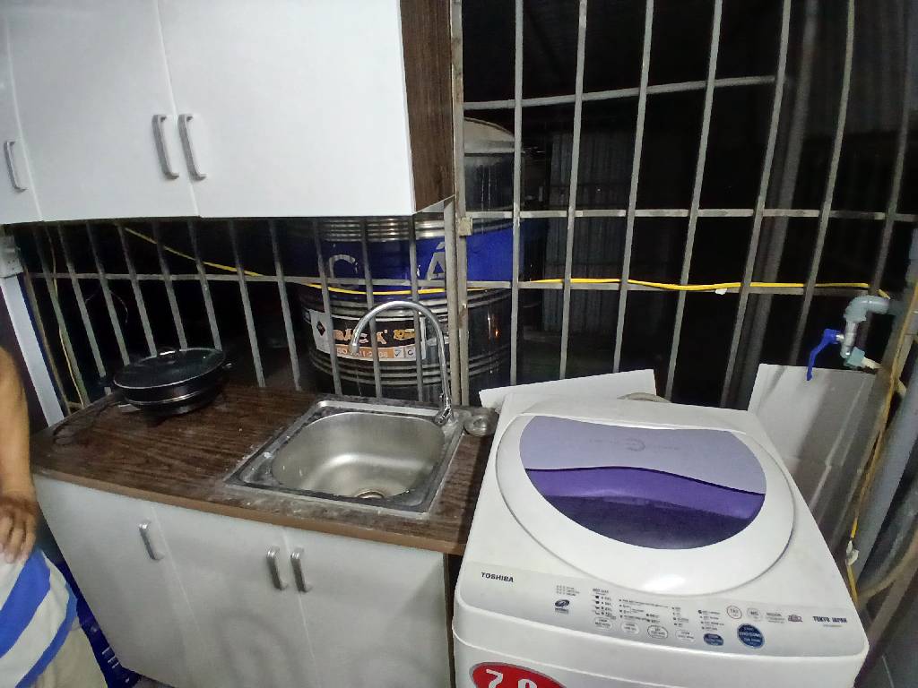 Bán nhà Đông Thiên - diện tích 16,2m2 5 tầng - Nhà 5 tầng khung cột chắc chắn - giá 3,2 tỷ