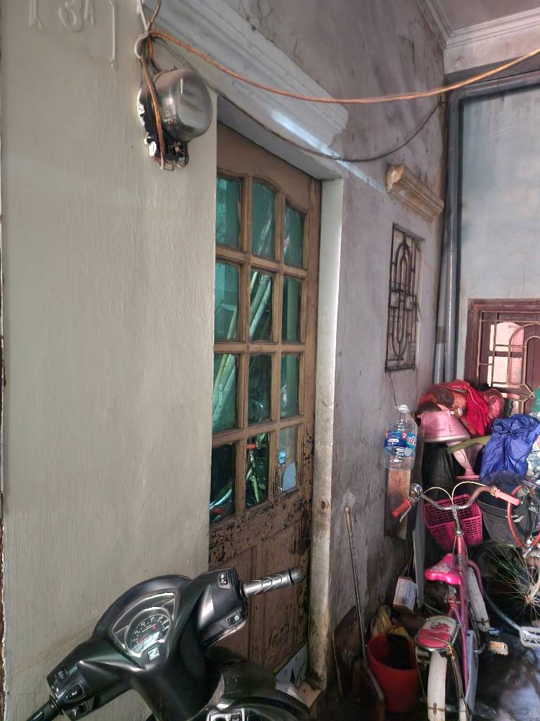 Bán nhà Kim Ngưu - diện tích 13,7m2 3 tầng - ô tô tránh - giá 2,4 tỷ