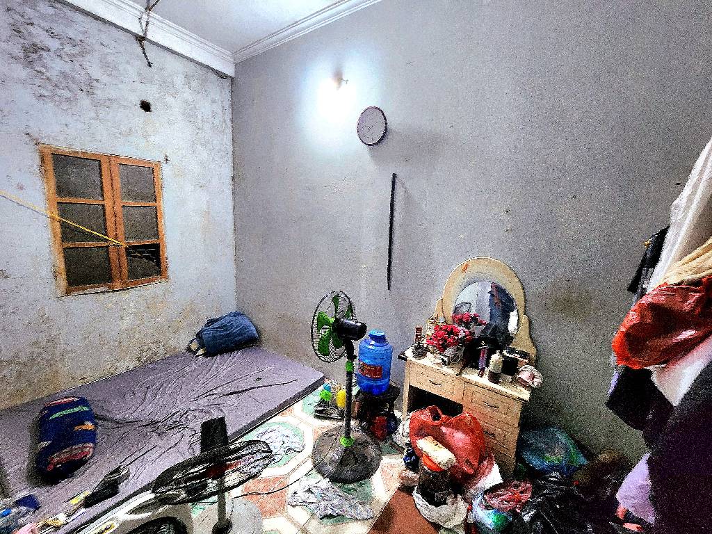 Bán nhà Kim Ngưu - diện tích 13,7m2 3 tầng - ô tô tránh - giá 2,4 tỷ