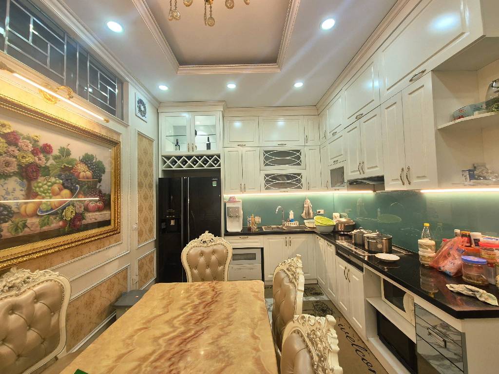 Bán nhà ngõ 295 Bạch Mai - 60m2 4 tầng - ô tô tránh, lô góc vỉa hè - giá 18,5 tỷ