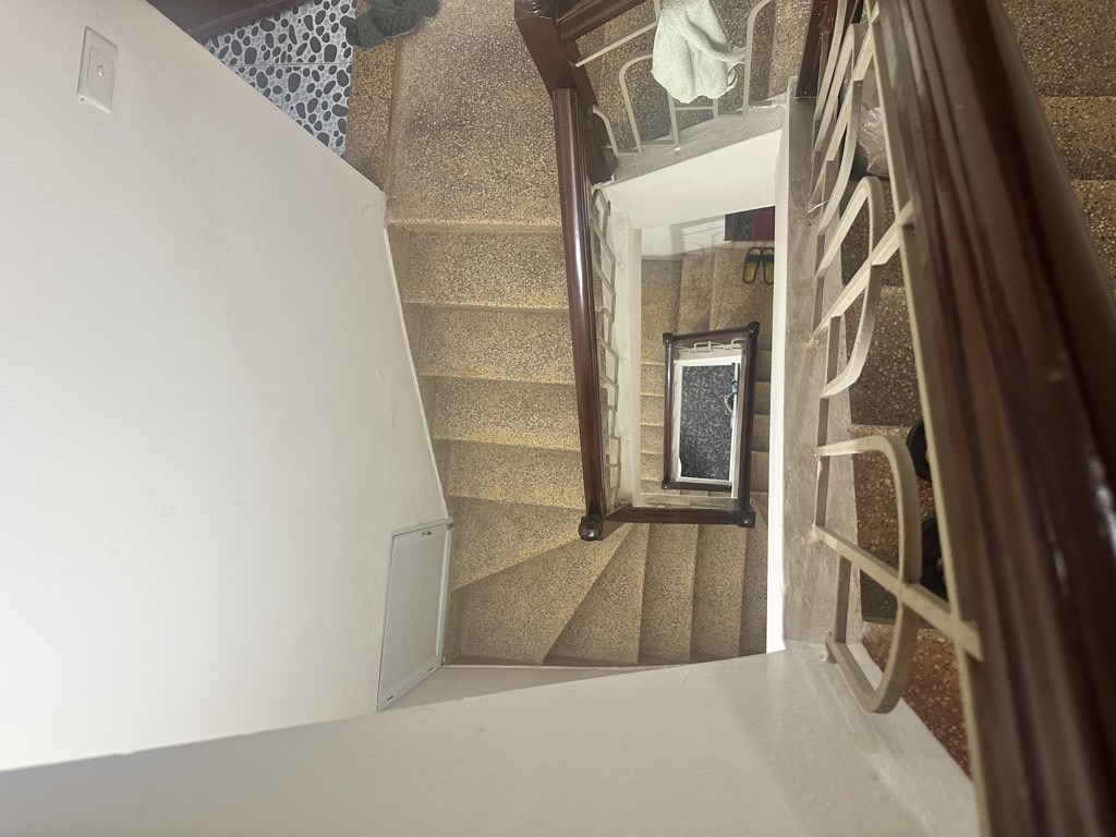 Bán nhà Ngõ Tân Lạc - Đại La - diện tích 32,5m2 4 tầng - gần phố Đại La - giá 9,2 tỷ