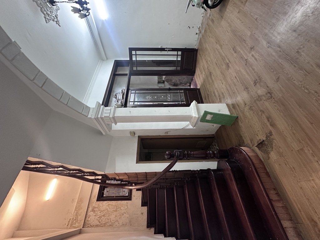 Bán nhà Ngõ Thông Phong - diện tích 31.2m2 4 tầng - Mặt tiền khủng - giá 8,5 tỷ