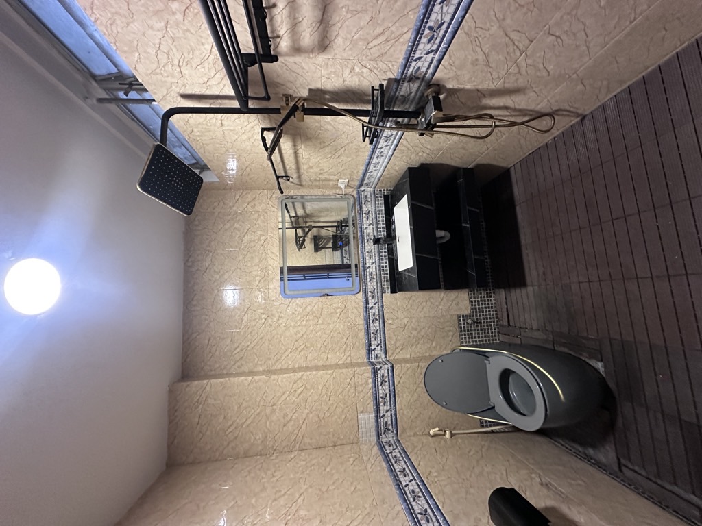 Bán nhà Ngõ Thông Phong - diện tích 31.2m2 4 tầng - Mặt tiền khủng - giá 8,5 tỷ