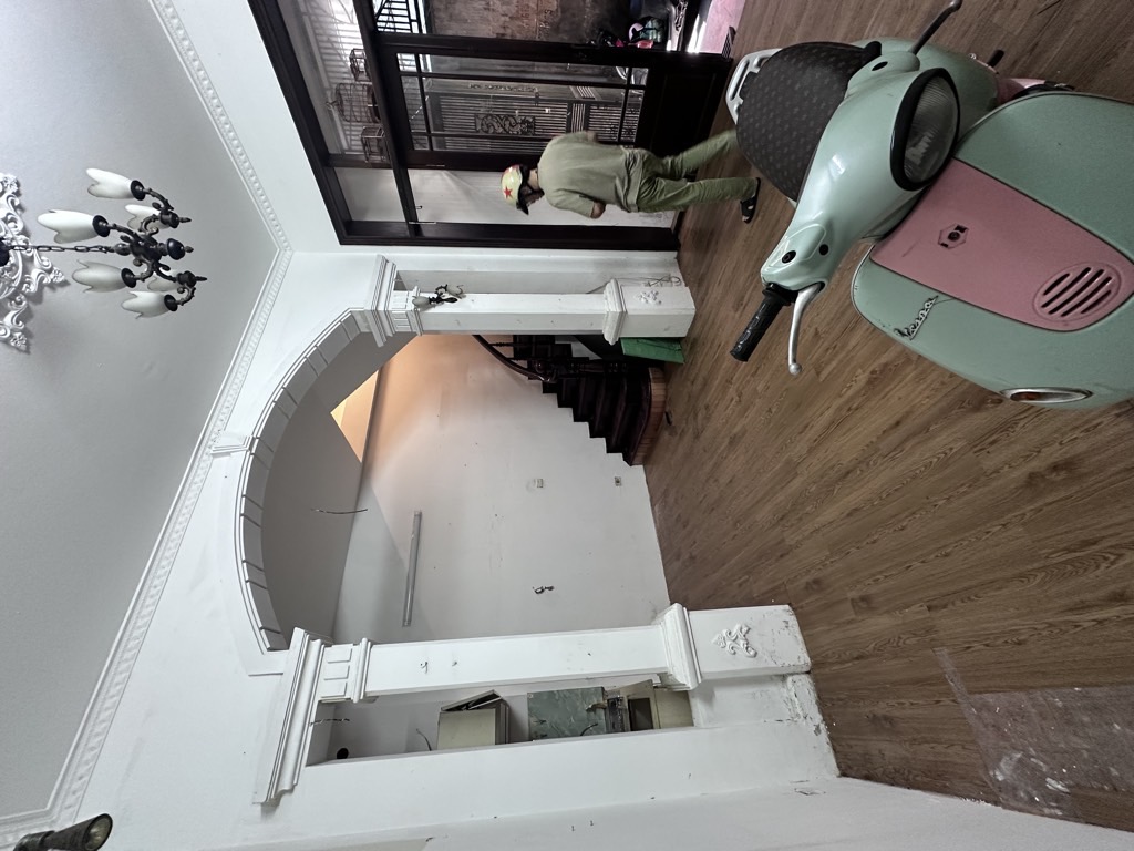 Bán nhà Ngõ Thông Phong - diện tích 31.2m2 4 tầng - Mặt tiền khủng - giá 8,5 tỷ