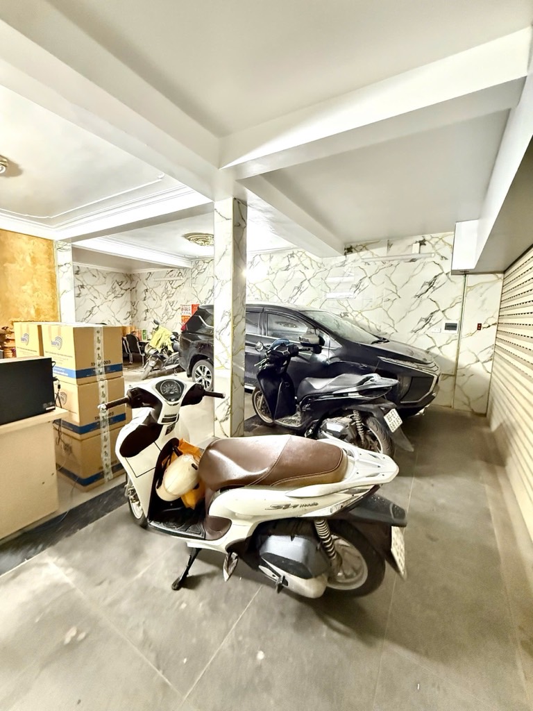 Bán nhà Bằng Liệt - diện tích 91m2 5 tầng - Gara ô tô kinh doanh - giá 22 tỷ