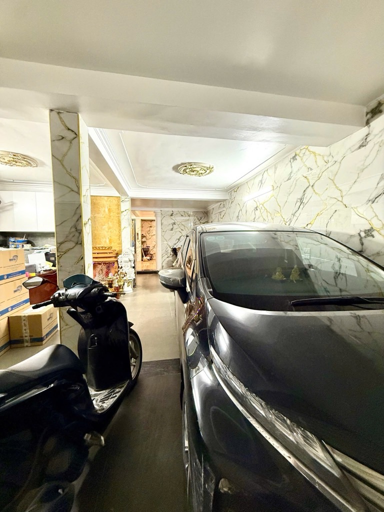 Bán nhà Bằng Liệt - diện tích 91m2 5 tầng - Gara ô tô kinh doanh - giá 22 tỷ