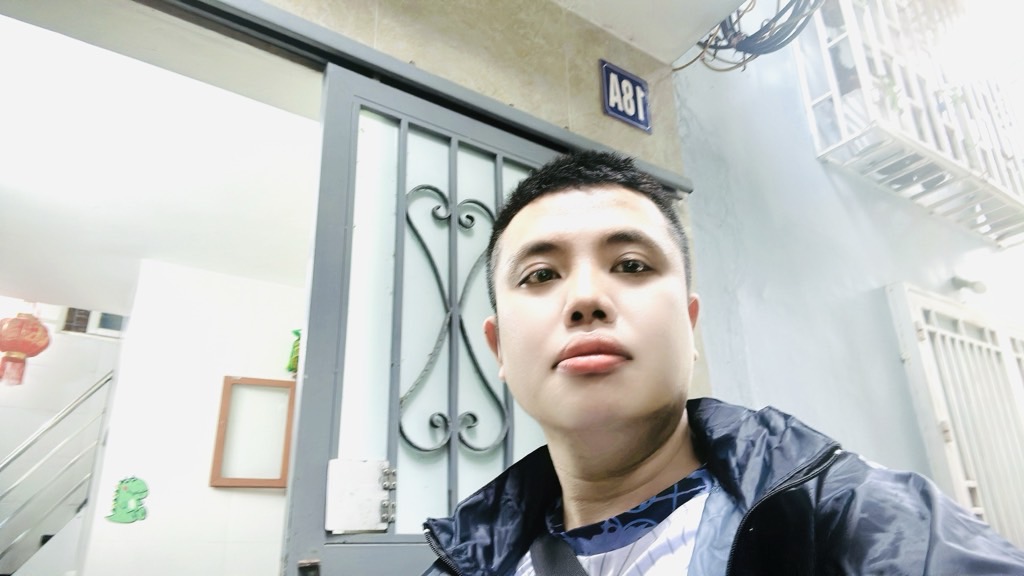 Bán nhà Trịnh Đình Cửu - diện tích 13.8m2 3 tầng - Nhà không sổ, gần phố - giá 1,95 tỷ