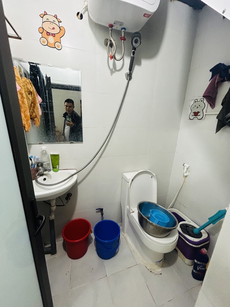 Bán nhà Trịnh Đình Cửu - diện tích 13.8m2 3 tầng - Nhà không sổ, gần phố - giá 1,95 tỷ