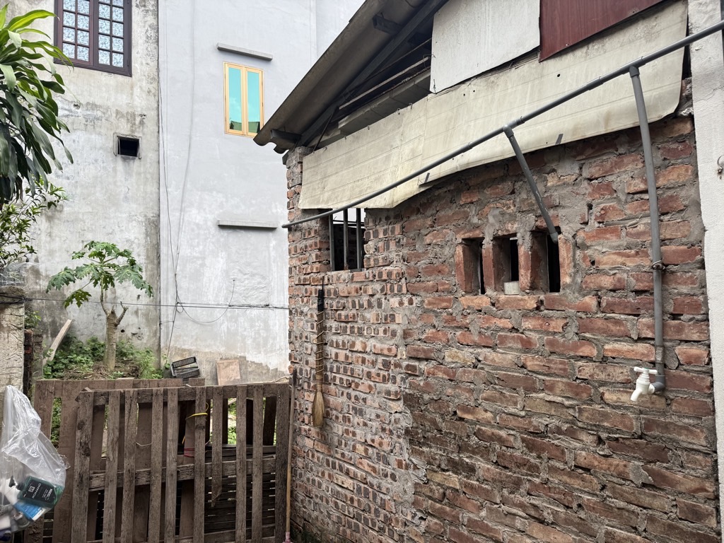 Bán nhà Nguyễn Khoái - diện tích 140m2 1 tầng - gần ô tô tránh - giá 14 tỷ