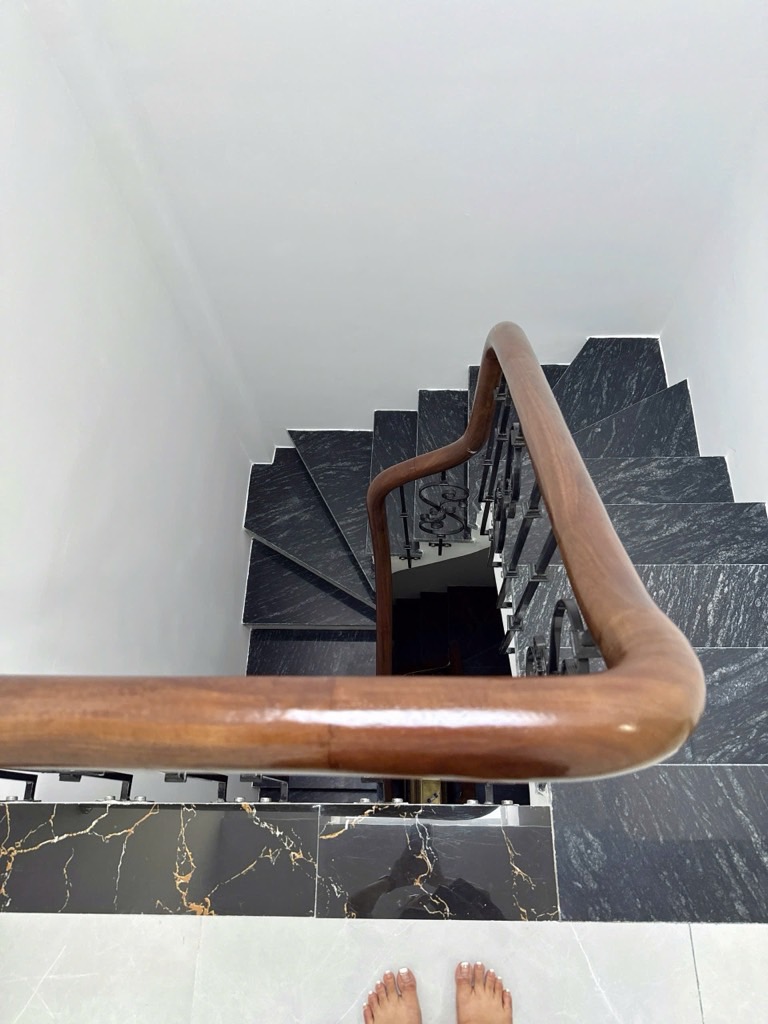 Bán nhà Giáp Nhị - diện tích 50m2 6 tầng - Ô tô đỗ cổng - giá 14,5 tỷ