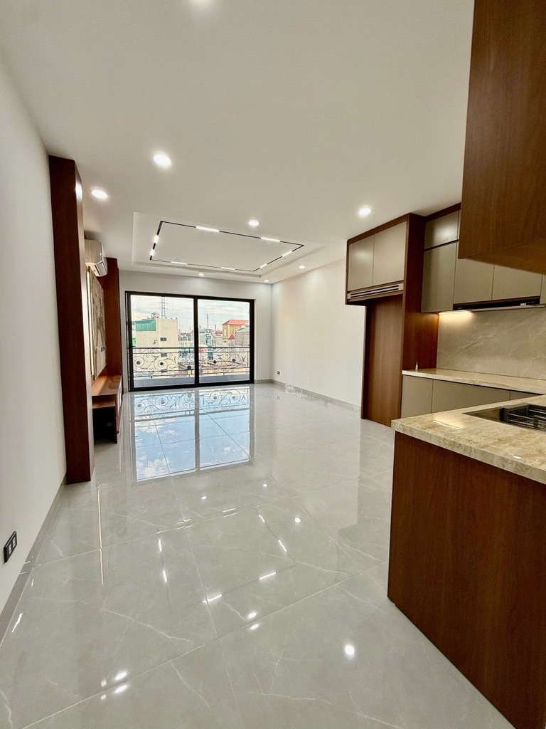 Bán nhà Giáp Nhị - diện tích 50m2 6 tầng - Ô tô đỗ cổng - giá 14,5 tỷ