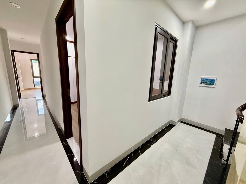 Bán nhà Giáp Nhị - diện tích 50m2 6 tầng - Ô tô đỗ cổng - giá 14,5 tỷ