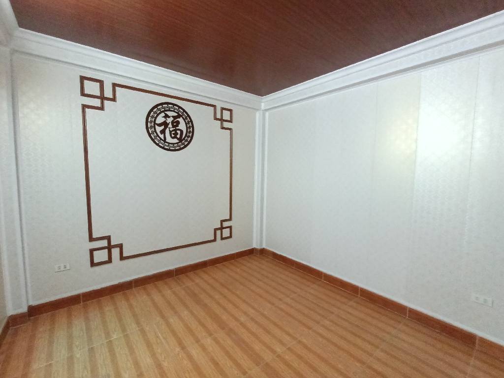 Bán nhà Tân Mai - diện tích 40m2 4 tầng - Nhà đẹp tự xây - giá 5 tỷ