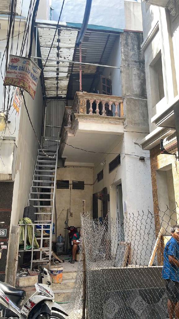 Bán nhà Đông Thiên - diện tích 85m2 2 tầng - gần phố - giá 11,5 tỷ