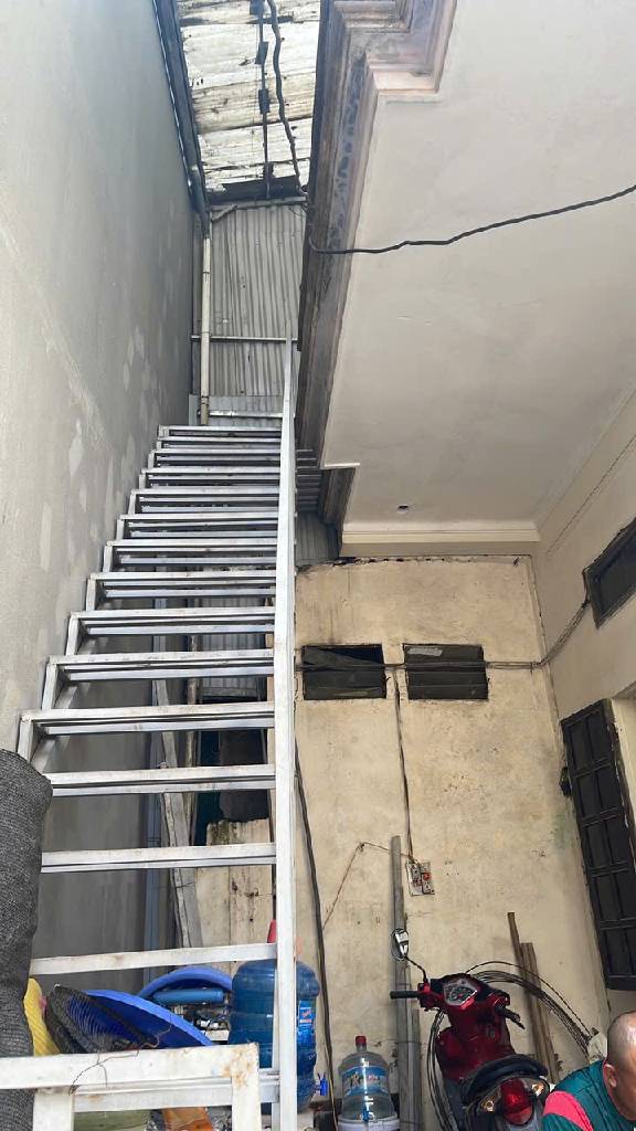 Bán nhà Đông Thiên - diện tích 85m2 2 tầng - gần phố - giá 11,5 tỷ