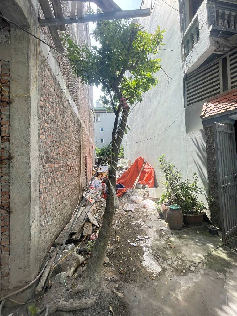 Bán nhà Nguyễn Khoái - diện tích 46m2 1 tầng - Đất vuông, mặt tiền vát - giá 7,3 tỷ