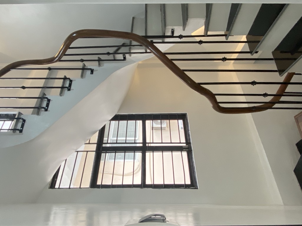 Bán nhà  Đê Trần Khát Chân - 28.5m2 4 tầng - ô tô đỗ cổng, ngõ thông, thoáng sáng - giá 6,45 tỷ