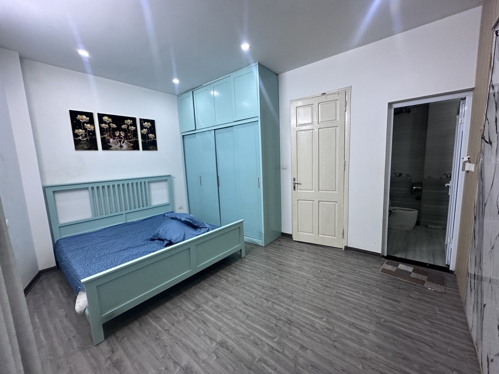 Bán nhà Minh Khai - diện tích 61,3m2 4 tầng - gần ô tô - giá 11,9 tỷ