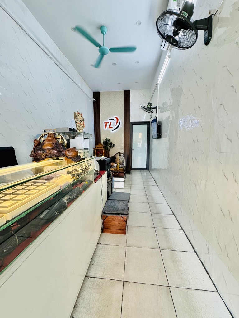 Bán nhà Bạch Mai - diện tích 75m2 2 tầng - Nhà mặt phố kinh doanh sầm uất - giá 20 tỷ